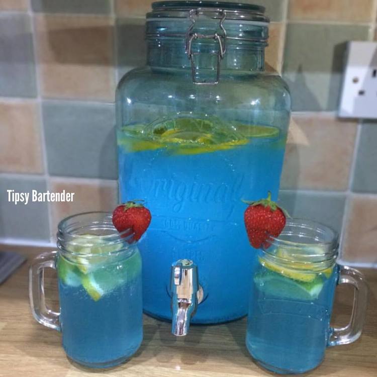 SUMMER BLUES PUNCH